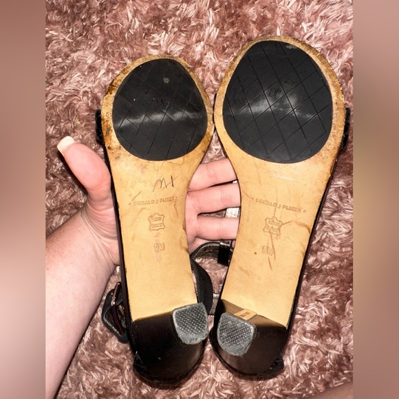 Donald J. Pliner Black snack print Strappy Women's Heels 9 party wedding - Picture 11 of 16